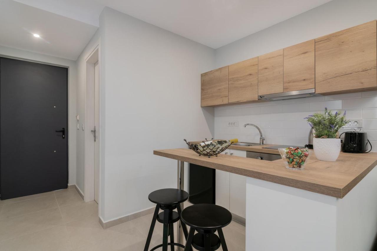 Cosy & Elegant Loft Suite In The City Center Закінф Екстер'єр фото